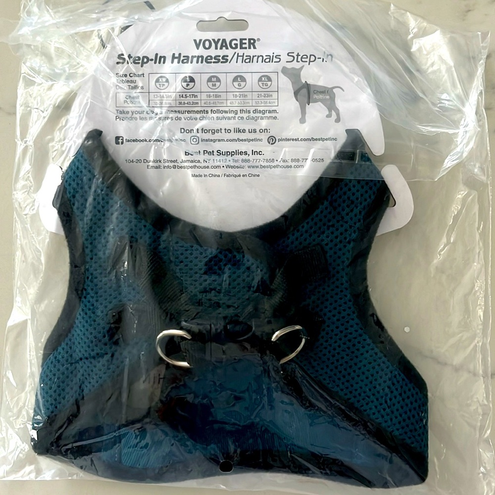 Step in dog harness size small new in bag